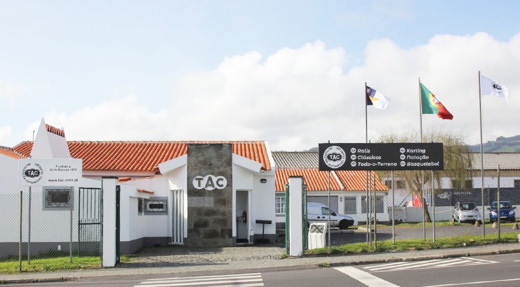 Fachada do Terceira Automóvel Clube